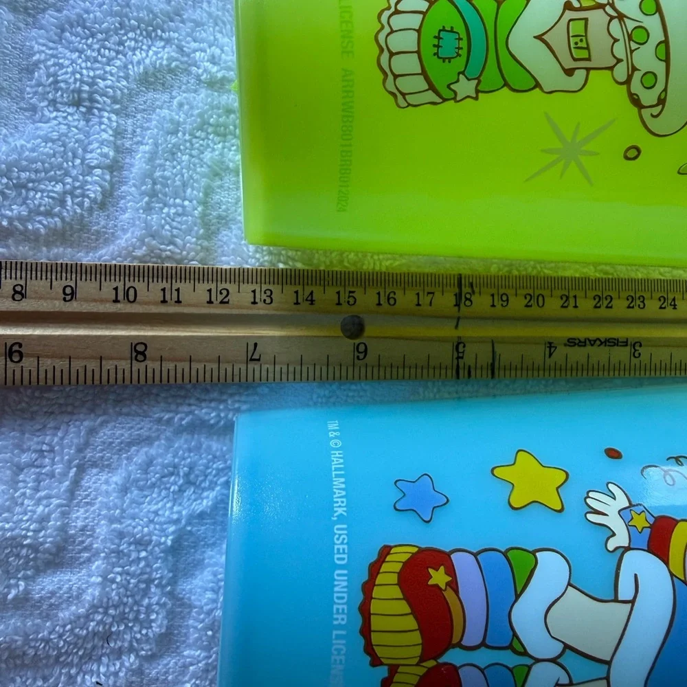 Colorful Character Party Cups Set - Green and Blue
